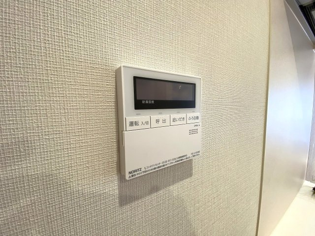 Ｌａｖｉｌｉｏ　錦糸町　Ｂｅｌｌｇｒａｄｅの発電・温水設備|いつでも好みの温度に温め直せる便利な追い炊き機能を搭載。生活リズムが異なるご家族でも、いつでも温かいお湯で快適にバスタイムをお楽しみいただけます。節水・節約にも繋がる大変重宝する機能です。