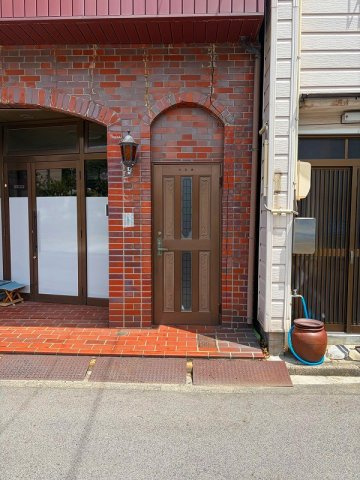 ■□米子市東町貸一戸建□■の玄関|玄関になります。