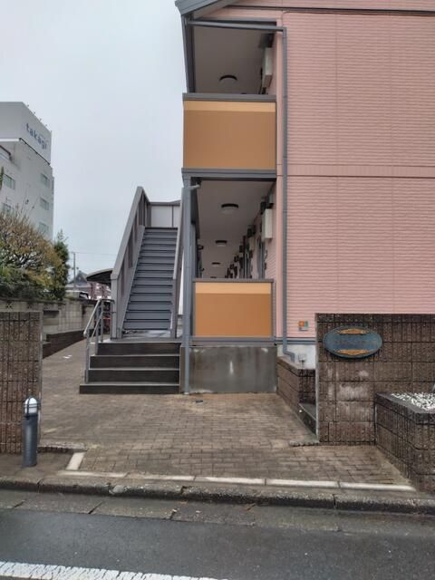 ハイツリジョイスのエントランス