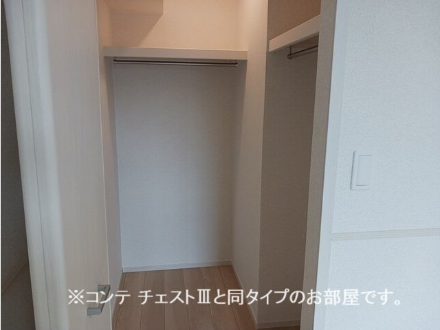 コスモステラス　ウエストの収納|収納豊富です