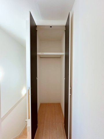西区庚午中1丁目 No.3の収納|全居室収納☆
6帖洋室のクローゼットです♪