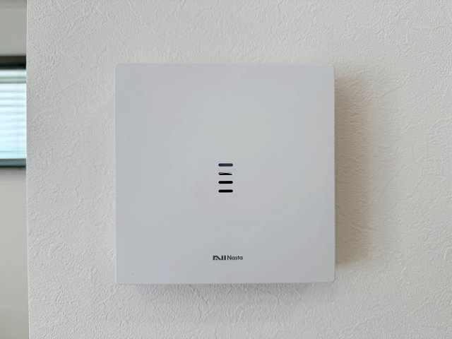 西区庚午中1丁目 No.3の防犯設備|インターホン☆
スマホアプリで外出中でも応答が可能なモデルでさらに24時間録画機能も搭載！
忙しい時には自動応答モードにすることも可能！
来客時の応答だけでなく、家の安全を守ってくれる機能搭載です♪
