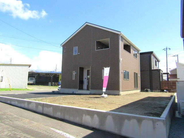 【庭】 | クレイドルガーデン甲斐市龍地第5　1号棟 | お庭です