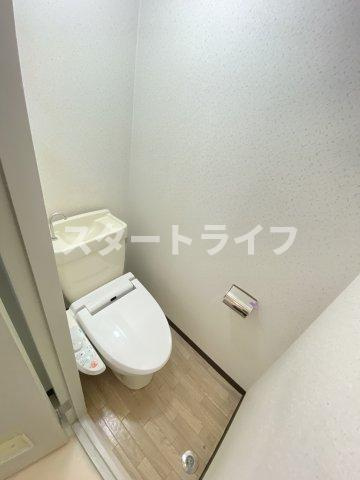 大阪市東淀川区小松２丁目の賃貸マンションのトイレ