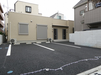 【外観】 | グレブナハウス駐車場