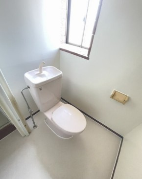 ブリックタウン壱弐参番館のトイレ|ゆったりとした空間のトイレです