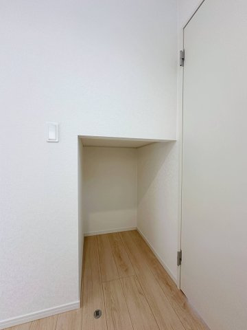 ●安佐北区落合南3丁目No.1の収納|洗面所収納☆
洗剤のストックや棚を用意して着替えやタオルを収納しておくのに便利です♪