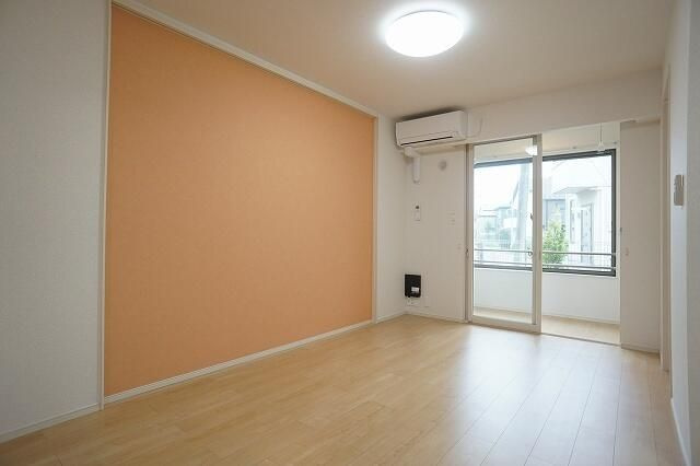 エレガンスⅧの居間・リビング