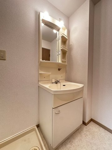 ビバーチェ須磨の洗面所
