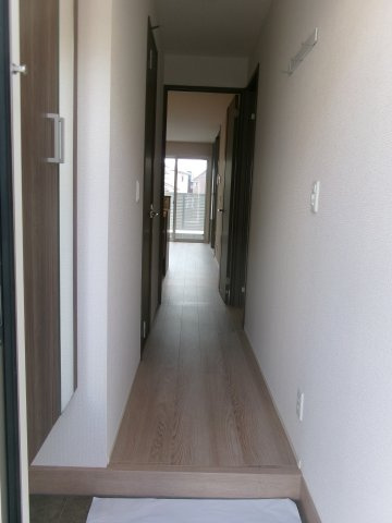 D-ROOM江井島の玄関