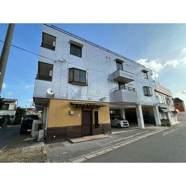 ワークス志津の外観