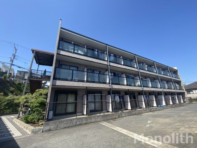 ラパス高倉台のエントランス