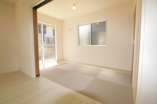 郡山市安積町笹川字中ノ渡戸　　　　2号棟　　　安積第3小学校、安積第2中学区の和室