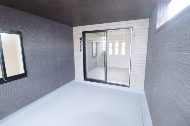 郡山市安積町笹川字中ノ渡戸　　　　2号棟　　　安積第3小学校、安積第2中学区のバルコニー