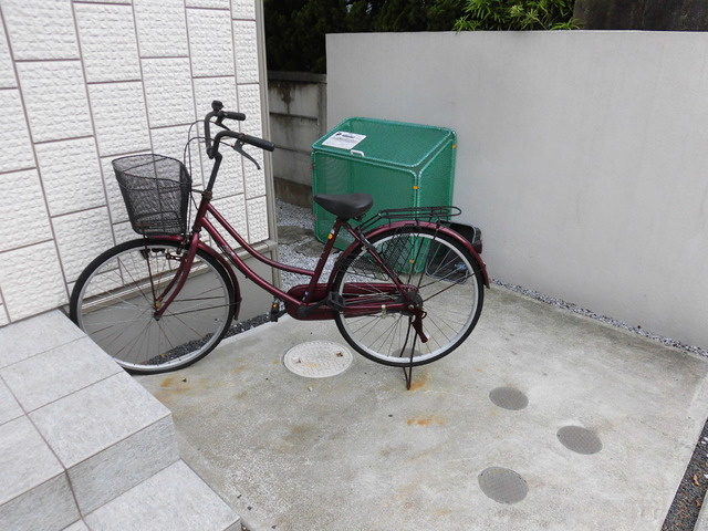 ベーステックのその他共用部分|自転車