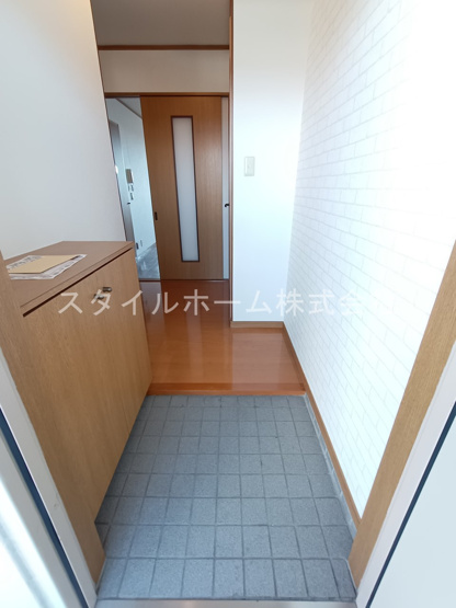 【玄関】 | メゾンソレイユ | イメージ写真です。