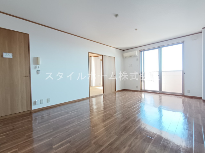 【居間・リビング】 | メゾンソレイユ | イメージ写真です。