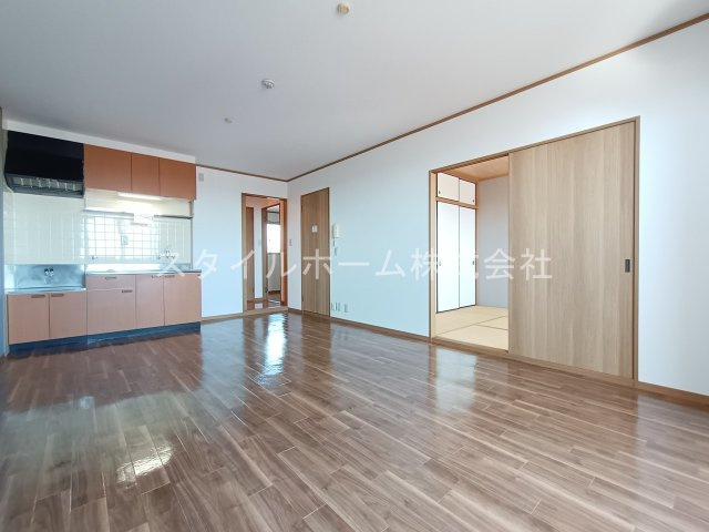 【居間・リビング】 | メゾンソレイユ | イメージ写真です。