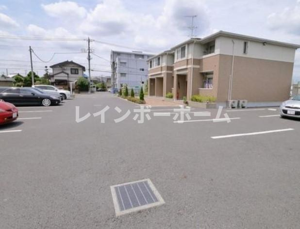 グリーンパレスBの駐車場