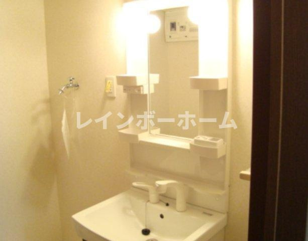 グリーンパレスBの独立洗面台