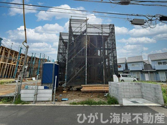 茅ヶ崎市香川１丁目　新築戸建　全6棟の外観|8月17日撮影　建築中　現地外観