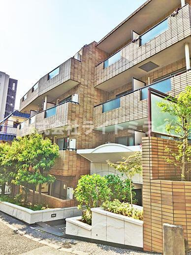 カーサスプレンディッド新宿払方町の外観