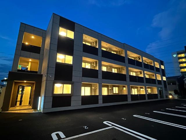 【外観】 | メゾンボヌールＡ | 外観写真（夜）