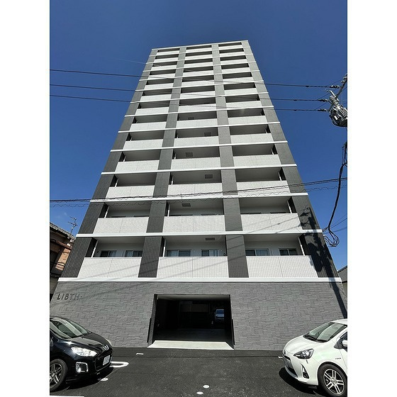 LIBTH新町
