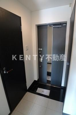 【玄関】 | ヴェローナ空港西ルッソ | 落ち着いた玄関です
