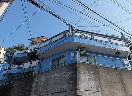 こすぎ小机ハイツの外観