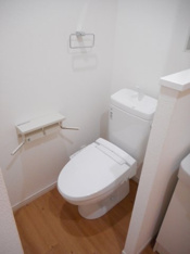 シンプルで使いやすいトイレです
