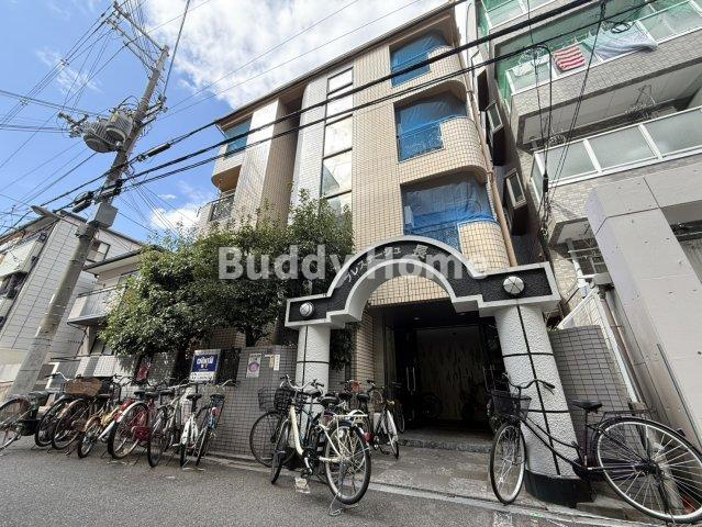 プレステージュ長居の外観