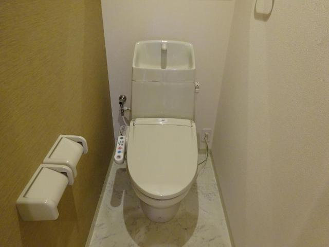 シャワー付トイレ