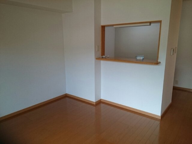 明るい色調の室内です