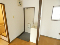 落ち着いた玄関です