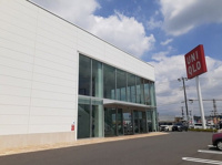 ユニクロ 成田店まで1000m