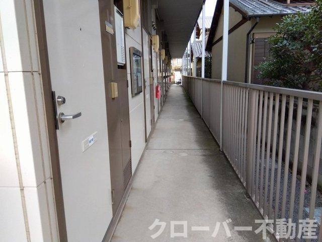 レオパレス坂出のロビー