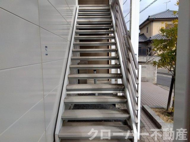 レオパレス坂出のエントランス