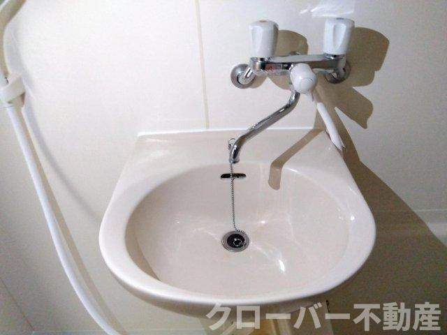 レオパレス坂出の洗面所
