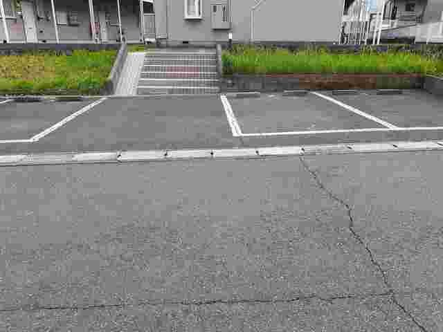 駐車場に車を止められます