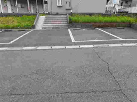 駐車場に車を止められます