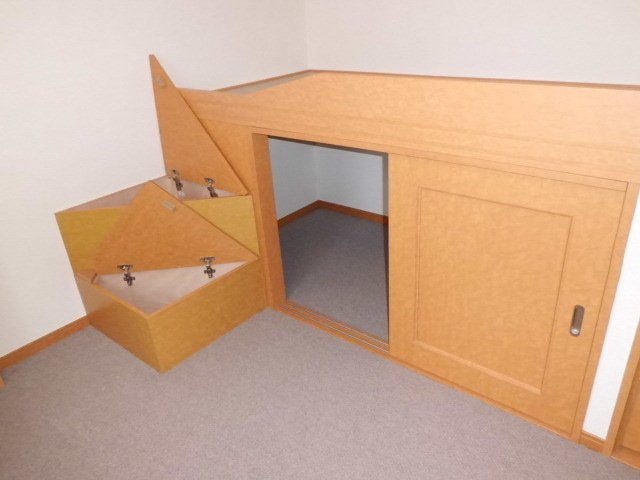 明るい色調の室内です