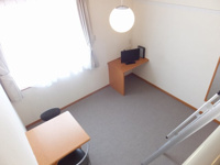 ロフト付きのお部屋は天井が高い為、圧迫感が軽減されます。