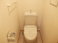 清潔感のあるトイレです