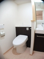 清潔感のあるトイレです