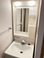 コンパクトで使いやすい洗面所