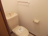 ゆったりとした空間のトイレです