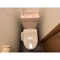 シンプルで使いやすいトイレです