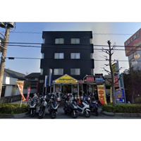 落ち着いた雰囲気の外観です
