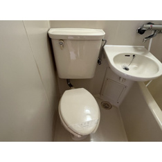 コンパクトで使いやすいトイレです